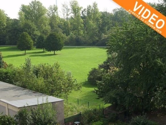 VERMIETET! Gemütliche 2 Zimmer mit Balkon + Blick auf die Niddawiesen – Rödelheim