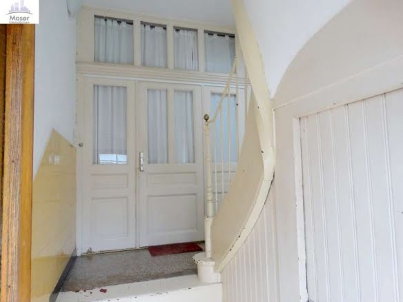 VERMIETET! Altbaucharme pur! Gemütliche 2 Zimmerwohnung mit Wohnküche in Alt-Eschersheim