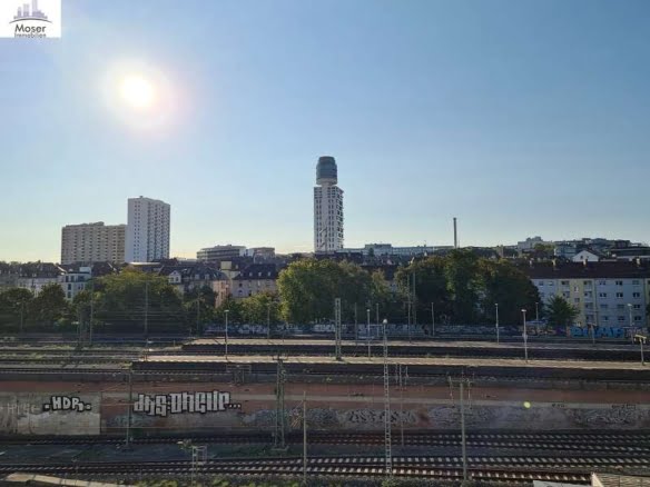 VERMIETET! Sonnige 2 Zimmer + Südbalkon inkl. Einbauküche – Sachsenhausen Südbahnhof
