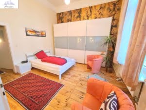 VERMIETET! TOP! Altbau im Westend ! Voll möblierte 2 Zimmerwohnung mit Balkon – min. für 9 Monate