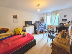 VERMIETET! Großzügige sonnige 2 Zimmer mit Südbalkon + EBK – nahe Berger Straße – Bornheim Mitte