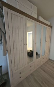 VERMIETET! 2022! Große 2 Zimmerwohnung mit Wohnküche und Loggia – zentral Nähe Uniklinik Niederrad
