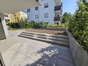 VERMIETET! Schick ! dieses nagelneue 4-Zimmer Townhouse mit Balkon + Terrasse – Offenbach