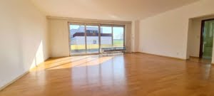 VERKAUFT! Karben-Kloppenheim: Panoramablick in großer 3 Zimmer Penthousewohnung + Einzelgarage
