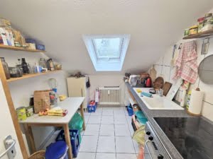 VERMIETET! Bezahlbar! 4 Zimmer – Dachgeschosswohnung – Top Lage Hofheim Kapellenberg