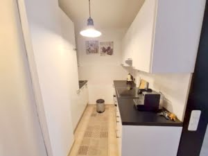 VERMIETET! Top gepflegte 2 Zimmerwohnung mit Südbalkon + TG-Platz – zentral in Oberrad