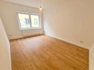 VERMIETET! Großzügige 3-Zimmerwohnung mit Wohnküche – ruhig in Eckenheim