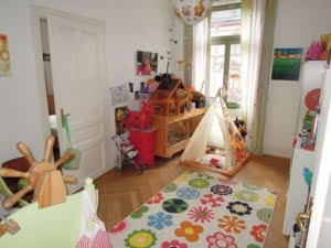 Vermietet! Wow! Altbaucharme pur! 4 Zimmer + Wohnküche + Balkon- top saniert
