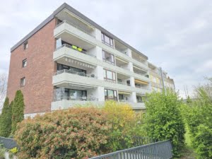 VERMIETET! Erstbezug nach Sanierung! Sonnige 4 Zimmerwohnung mit Balkon + Weitblick – Kriftel