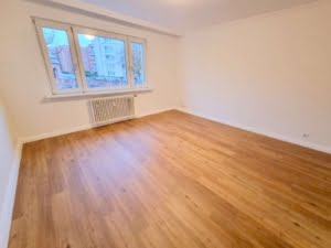 VERMIETET! Großzügige 3 Zimmerwohnung mit Südbalkon inkl EBK – zentral in Sachsenhausen