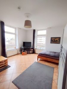 VERMIETET! Großzügig ! Gemütliche 1 Zimmerwohnung mit Wohnküche – zentral Sachsenhausen