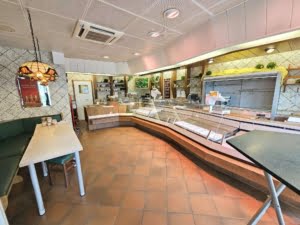 VERMIETET! Attraktive Ladenfläche + Küche + Kühlhaus + Büro + Keller in zentraler Lage Bad Vilbel-Heilsberg
