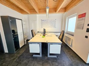 VERMIETET! Produktions-/Lagerhalle mit Bürofläche mit hervorragender Anbindung