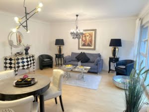 VERMIETET! Top Westend Lage! Charmant + Elegant! Voll möblierte 2 Zimmerwohnung mit 2 Balkonen