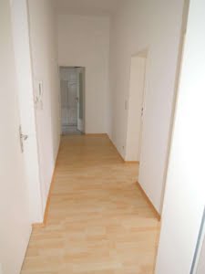 VERMIETET! Sonnige, großzügige 3 Zimmer Altbauwohnung – ruhig + zentral in Heddernheim