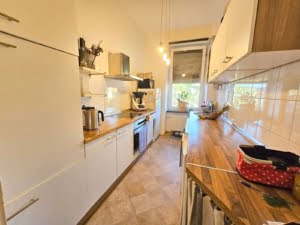 VERMIETET! Große, gemütliche 3,5 Zimmer Altbauwohnung mit Balkon – zentrale Lage Nähe TÜV Hanau