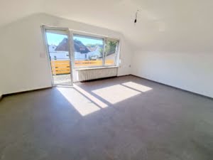 VERMIETET! Neu renoviert! 3-Zimmerwohnung mit 2 Balkonen + Wannenbad – ruhig in Bergen-Enkheim