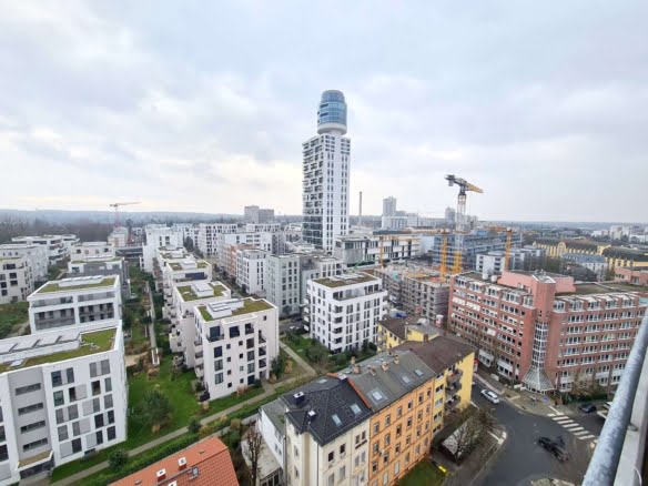 VERMIETET! Schicke 2 Zimmer Wohnung mit Balkon – Sachsenhausen + POOL+SAUNA im Haus!