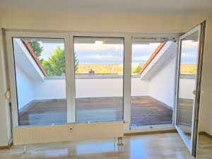 VERKAUFT! Panoramablick! Große 2 Zimmerwohnung mit Dachterrasse + TG-Platz – Top Lage Bad Vilbel
