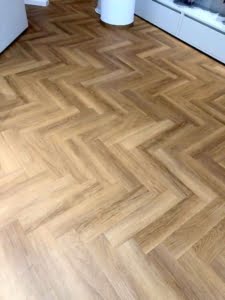 VERMIETET! Top Lage Nähe Schweizer Platz 2 Gewerberäume + Küche + WC – Büro/Praxis/Einzelhandel mgl.