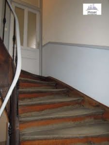 VERMIETET! Altbaucharme in Sachsenha.! Gemütliche 2 Zimmerwohnung inkl. Einbauküche + Wannenbad