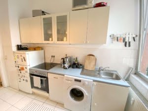 VERMIETET! Topst Lage von Sachsenhausen! Altbaucharme! Gemütliche 2 Zimmerwohnung inkl. Wannenbad