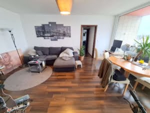 VERMIETET! Schicke 2 Zimmer Wohnung mit Balkon – Sachsenhausen + POOL+SAUNA im Haus!