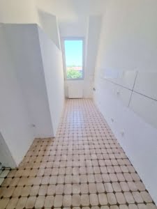 VERMIETET! Sonnige 3 Zimmer Altbauwohnung mit neuem Bad – ruhig + zentral in Heddernheim