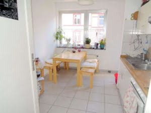 VERMIETET! Großzügige 1-Zimmerwohnung mit extra Wohnküche und Balkon – Top Lage Sachsenhausen