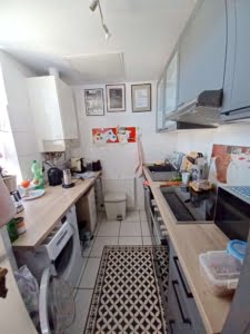 VERMIETET! Gemütliche 2 Zimmerwohnung mit Wohndiele + Wannenbad – ruhig+ zentral in Rödelheim