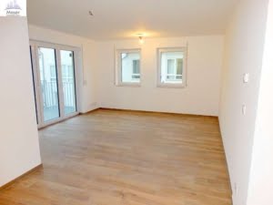 VERMIETET! Neubau2017! 4 Zimmer + 2 Balkone + 2 Bäder + Fußbodenheiz. -ruhig in Rödelheim