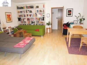 VERMIETET! Sonnige 2 Zimmerwohnung mit Wohnküche + großem Balkon – Bornheim Grenze Ostend