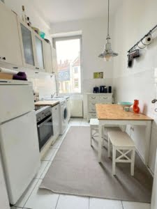VERMIETET! Topst Lage von Sachsenhausen! Altbaucharme! Gemütliche 2 Zimmerwohnung inkl. Wannenbad