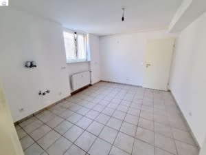 VERMIETET!Was für ein Villenanwesen mit Traumgarten! Mehrgenerat.haus + Einliegerwohnung + 2 Garagen