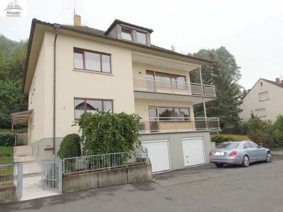 VERMIETET! Geräumige 2-Zimmerwohnung im Dachgeschoss in 3-Parteienhaus – ruhige Lage in Großheubach