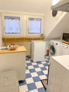 VERKAUFT! Kapitalanlage! Gemütliche 2-Zimmer DG-Wohnung – zentrale Lage in Alt-Saarbrücken