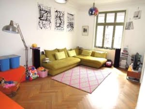 Vermietet! Wow! Altbaucharme pur! 4 Zimmer + Wohnküche + Balkon- top saniert