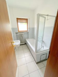 VERMIETET! Großzügige 3-Zimmerwohnung mit 2 Balkonen ruhige Lage in Großheubach