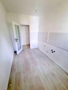 VERMIETET! Neu saniert! Sonnige 2 Zimmerwohnung mit Balkon – direkt am Kettler Krankenhaus