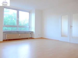 VERMIETET! Hell! 3 Zimmerwohnung mit Balkon und Wannenbad – Bornheim Grenze Ostend – EZB nah