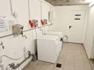VERKAUFT! Vermietetes gemütliches 1-Zimmer Apartment mit Balkon – ETW-Anlage in Frankfurt Nied