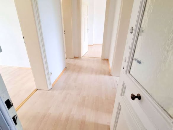 VERMIETET! Altbaucharme zentral in Bornheim! Gemütliche 3 Zimmer Wohnung mit Tageslichtbad