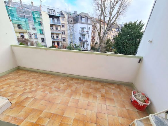 VERMIETET! 2022! Große 2 Zimmerwohnung mit Wohnküche und Loggia – zentral Nähe Uniklinik Niederrad