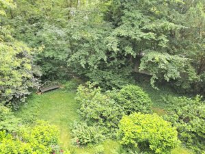 VERMIETET! Großzügige 4 Zimmer + 2 Balkone + Keller + TG-Platz -Schwimmbad/Sauna im Haus!