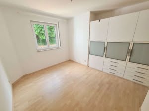 VERMIETET! Gartenwohnung Sachsenhäuser Berg: 2 sonnige Zimmer + EBK + Balkon + eigener Garten