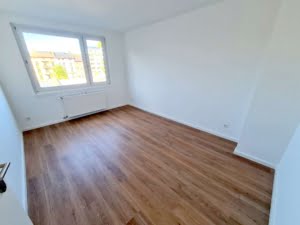 VERMIETET! Zweitbezug nach Sanierung 2022! Kompakt + schick: 2 Zimmerwhg inkl. neuw EBK – zentral Sachsenhausen