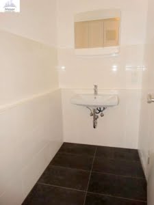 VERMIETET!2021 neu saniert! Toplage : Großes, sonniges 1 Zimmer Apt. mit Balkon + sep. Küche mit EBK