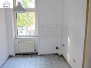 VERMIETET!Bezahlbare, gemütliche 3 Zimmer Altbauwohnung – mitten in Bockenheim