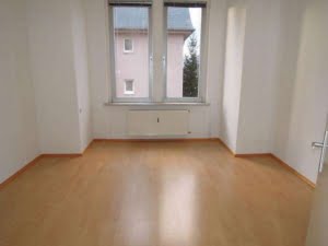 VERMIETET! Hell und freundlich: 2 Zimmerwohnung mit Wohnküche – ruhig und zentral in Heddernheim