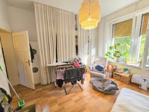 VERMIETET! Große, gemütliche 3,5 Zimmer Altbauwohnung mit Balkon – zentrale Lage Nähe TÜV Hanau